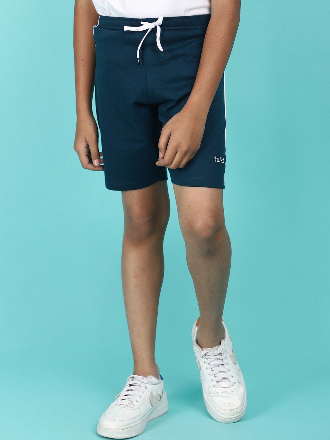 

V-Mart Boys Mid-Rise Cotton Shorts, Blue