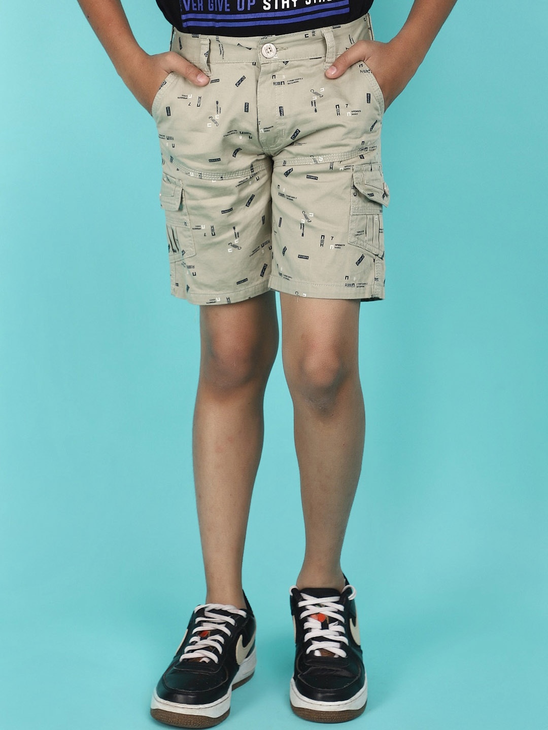 

V-Mart Boys Typography Printed Mid-Rise Cargo Shorts, Beige