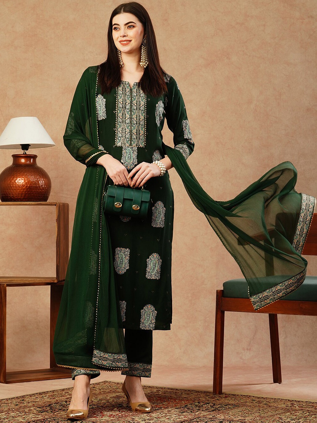 

KALINI Ethnic Motifs Embroidered Thread Work Kurta With Trousers & Dupatta, Green