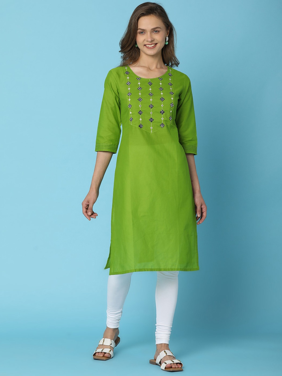 

V-Mart Geometric Yoke Design Mirror Work Straight Kurta, Green