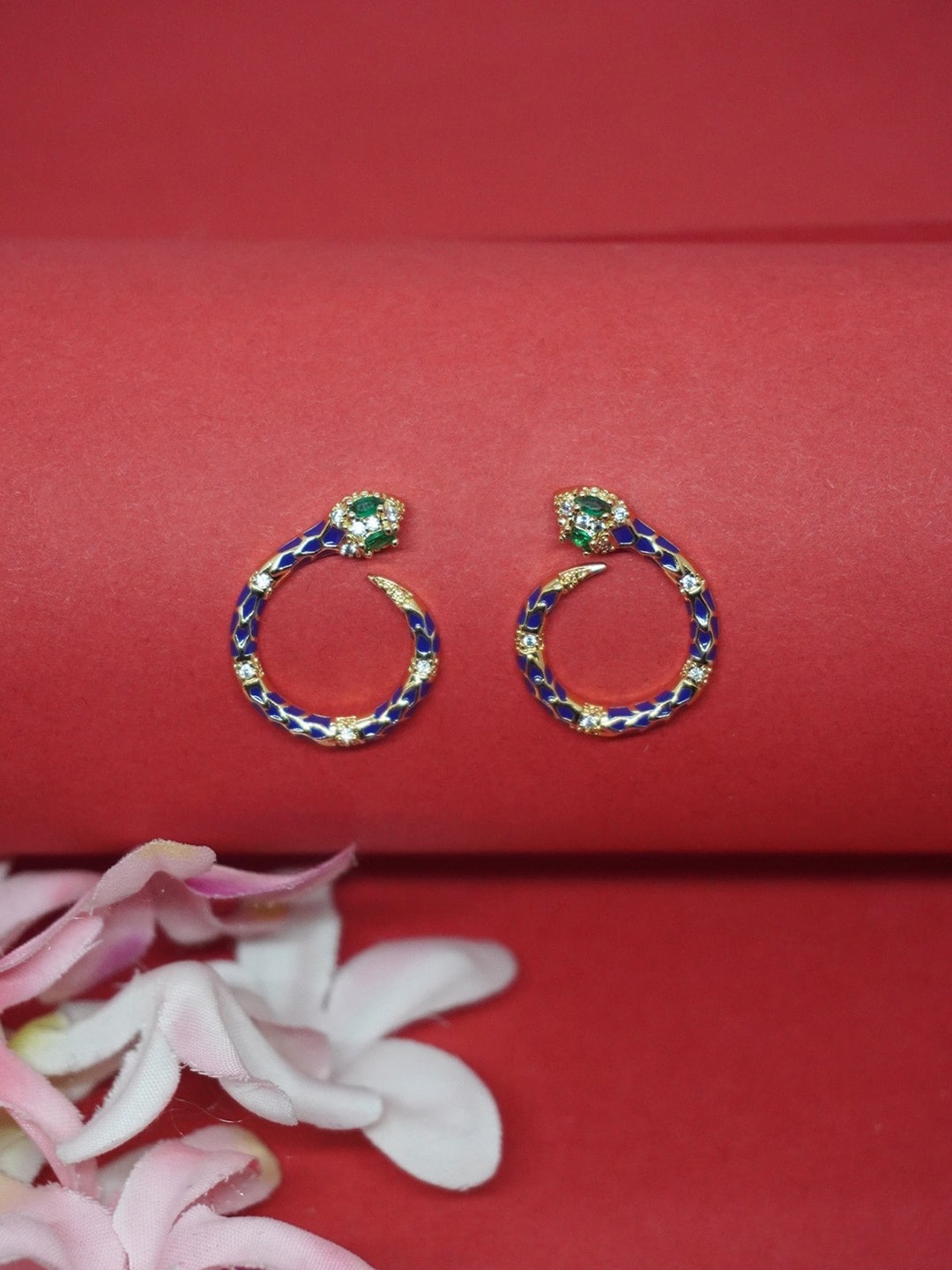 

Niscka Gold-Plated Animal Shaped Half Hoop Earrings