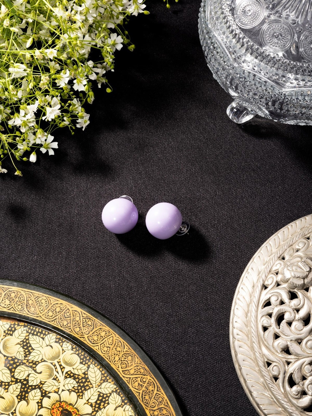 

Niscka Circular Studs, Silver