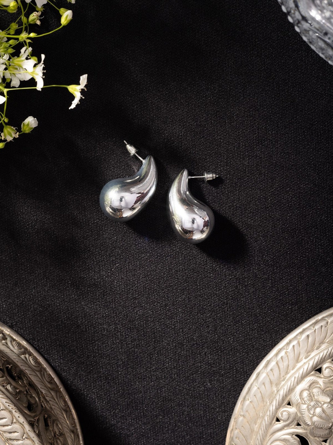 

Niscka Silver-Plated Teardrop Shaped Studs