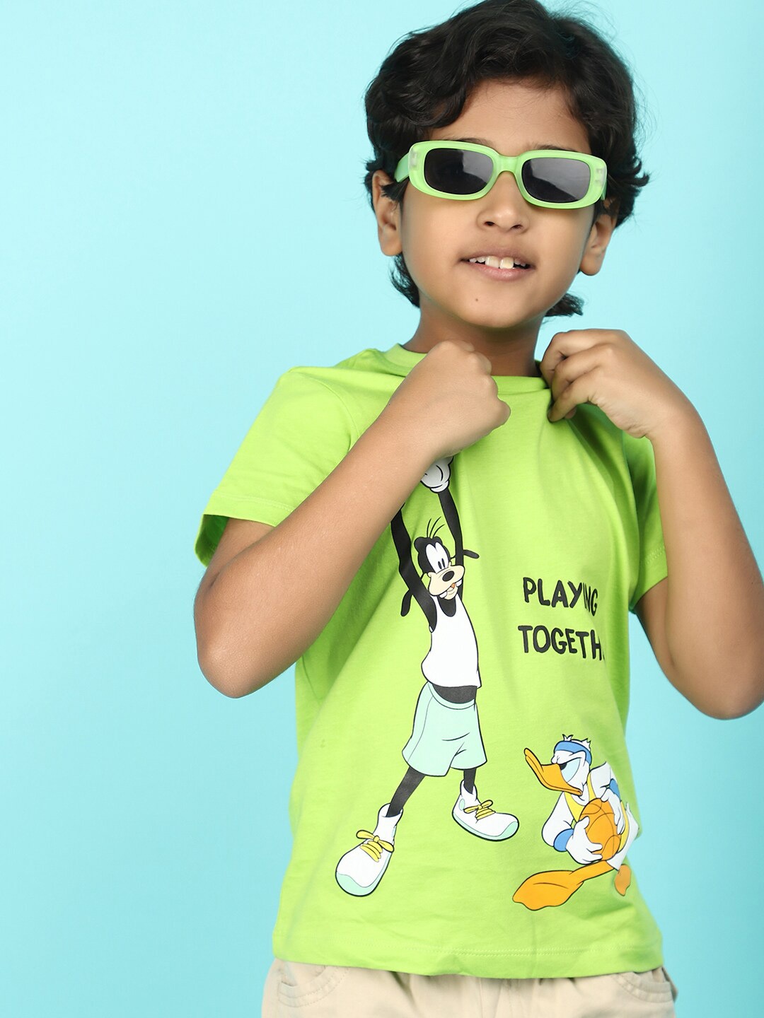

V-Mart Boys Donald Duck Printed Cotton T-shirt, Green