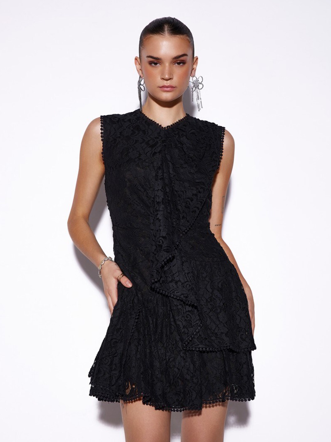 

VERB BY PALLAVI SINGHEE Self Design V-Neck Lace Sheath Dress, Black