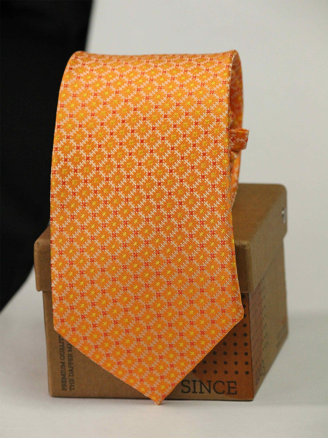 

Tossido Men Woven Design Broad Tie, Orange
