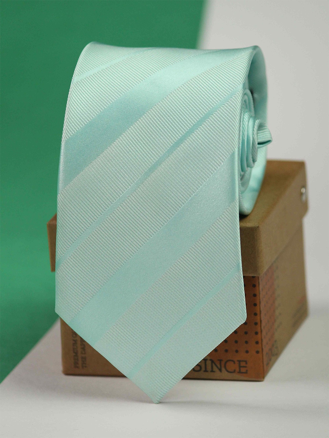 

Tossido Men Woven Design Broad Tie, Green