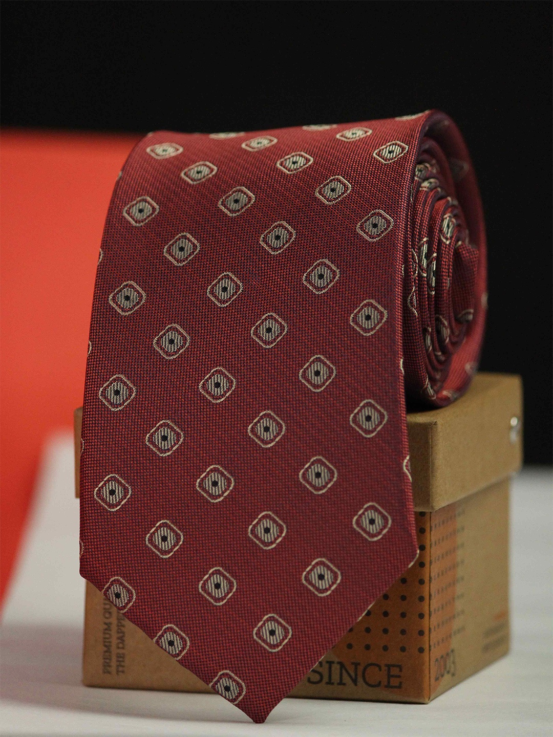 

Tossido Men Woven Design Broad Tie, Maroon