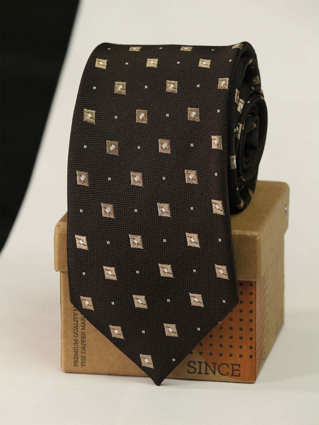 

Tossido Men Geometric Woven Design Broad Tie, Brown