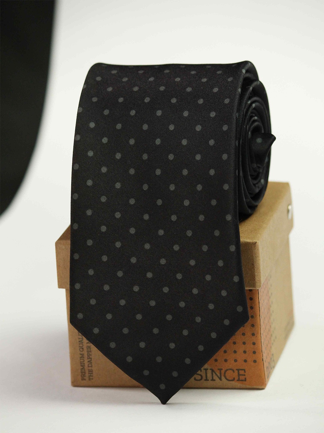 

Tossido Men Woven Design Broad Tie, Black