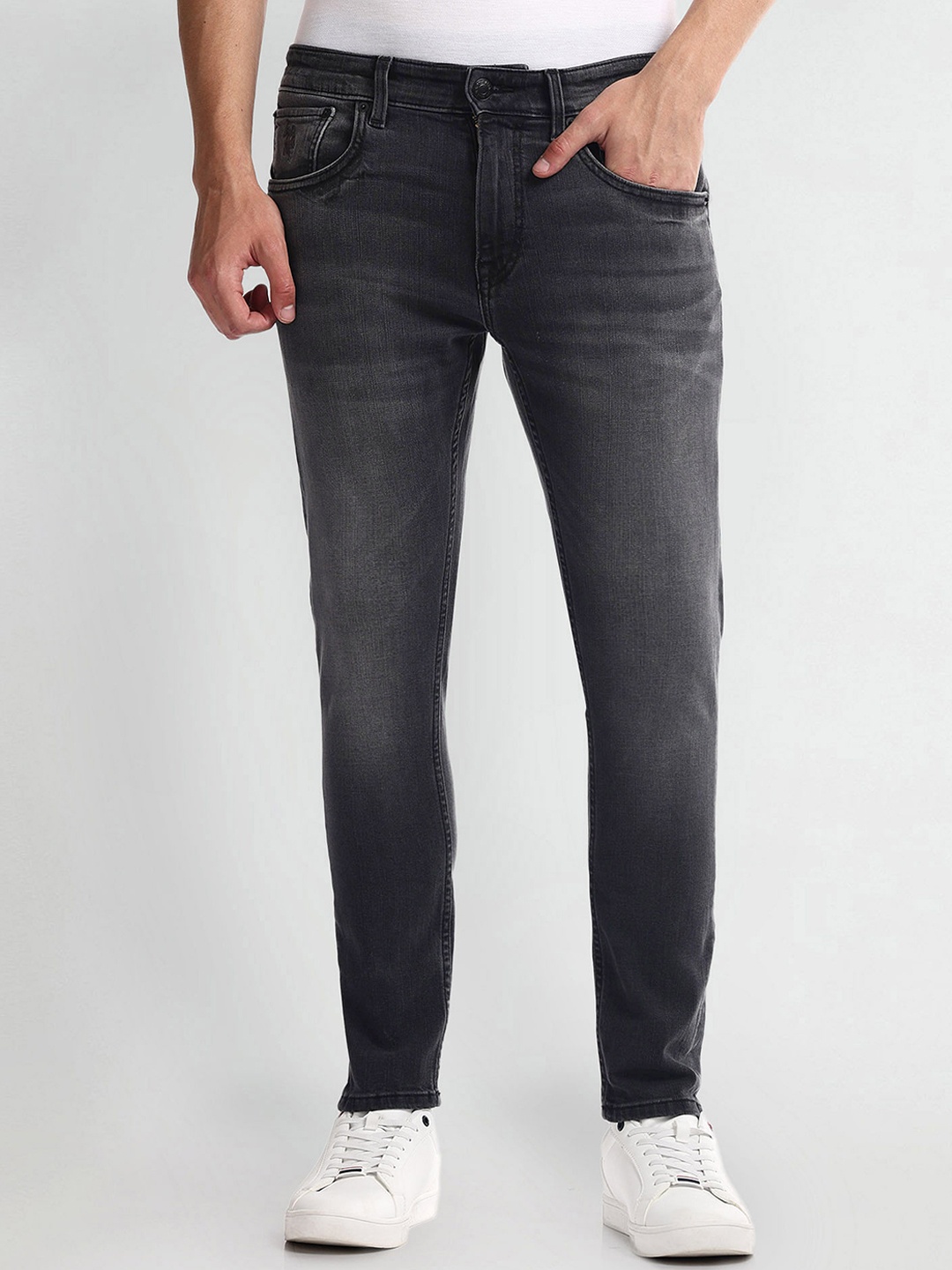 

U.S. Polo Assn. Denim Co. Men Tapered Fit Heavy Fade Stretchable Jeans, Black