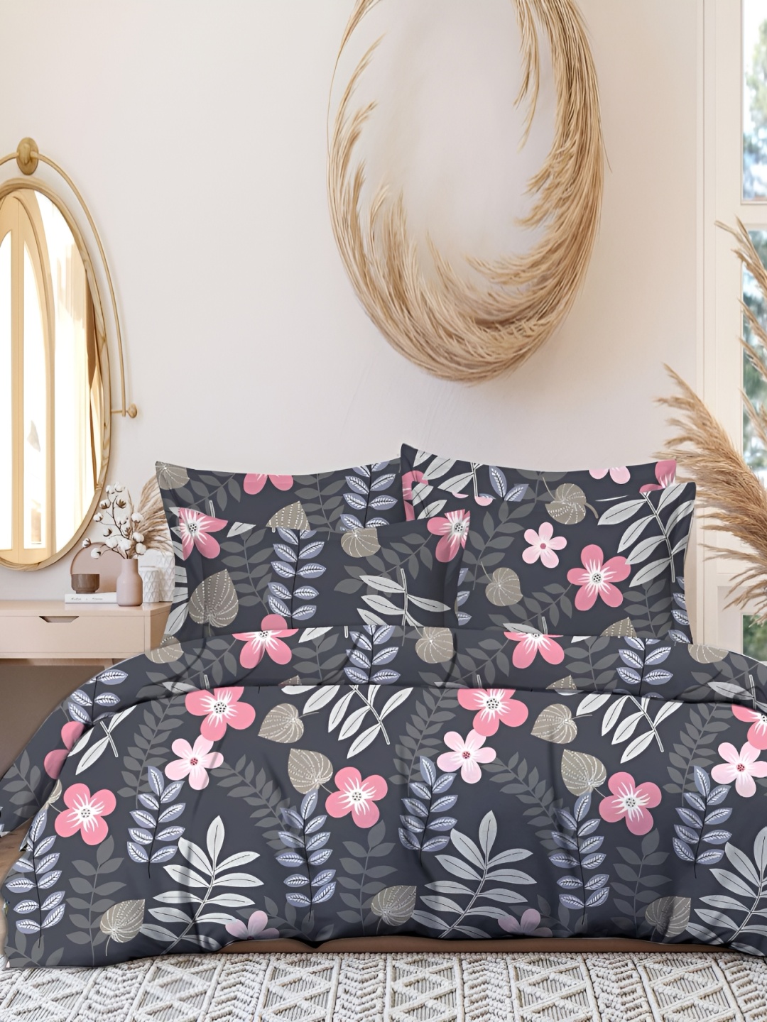 

Quirky Home Grey & Pink Floral 144 TC Queen Bedsheet with 2 Pillow Covers