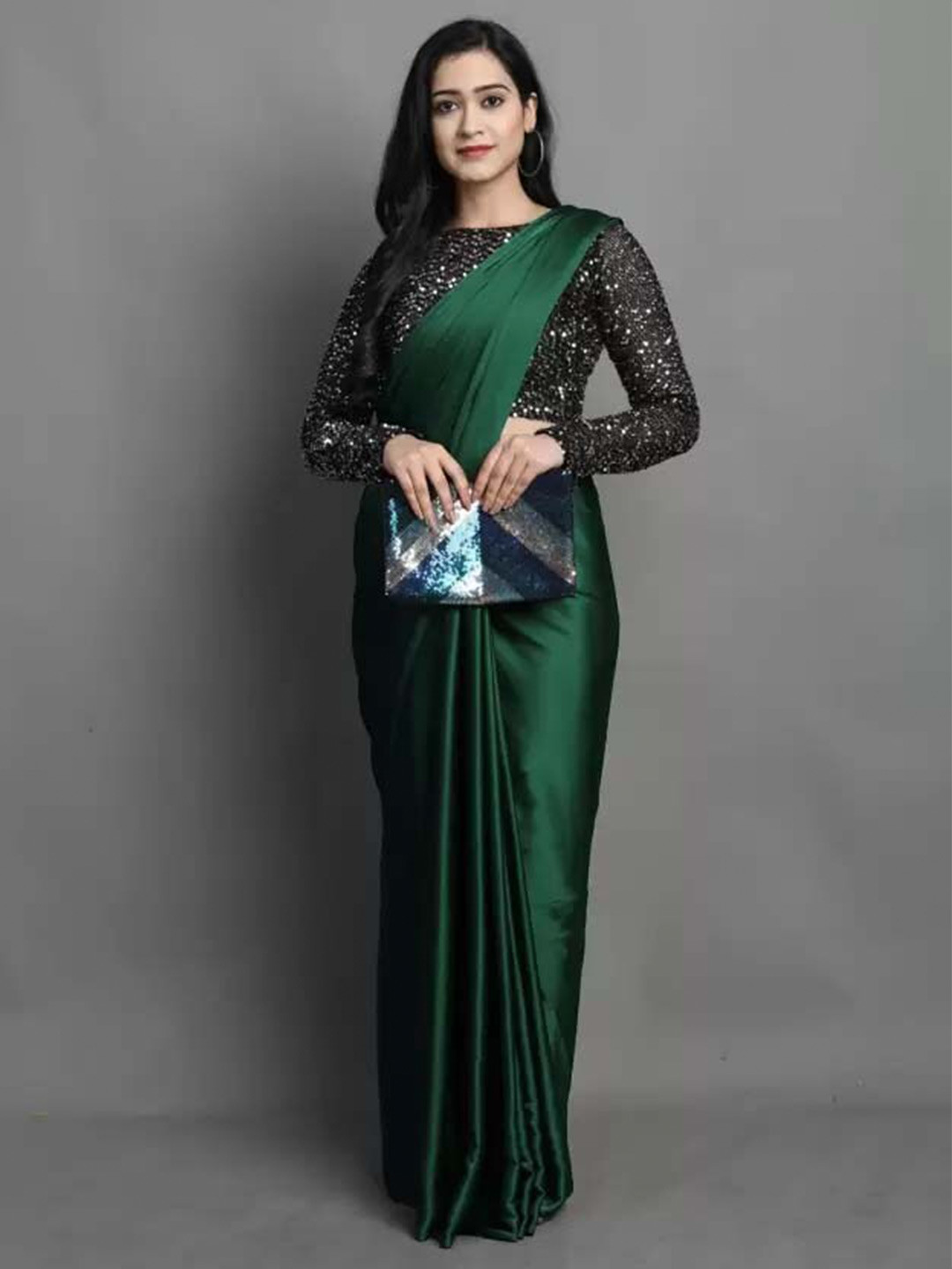 

Aruna Sarees Satin Saree, Green