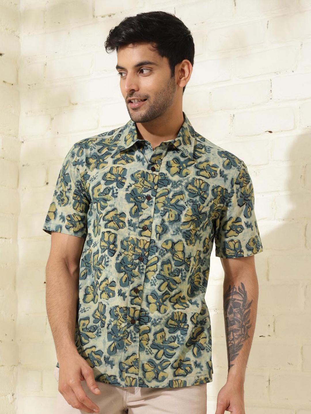 

Fabindia Floral Printed Cotton Casual Shirt, Green