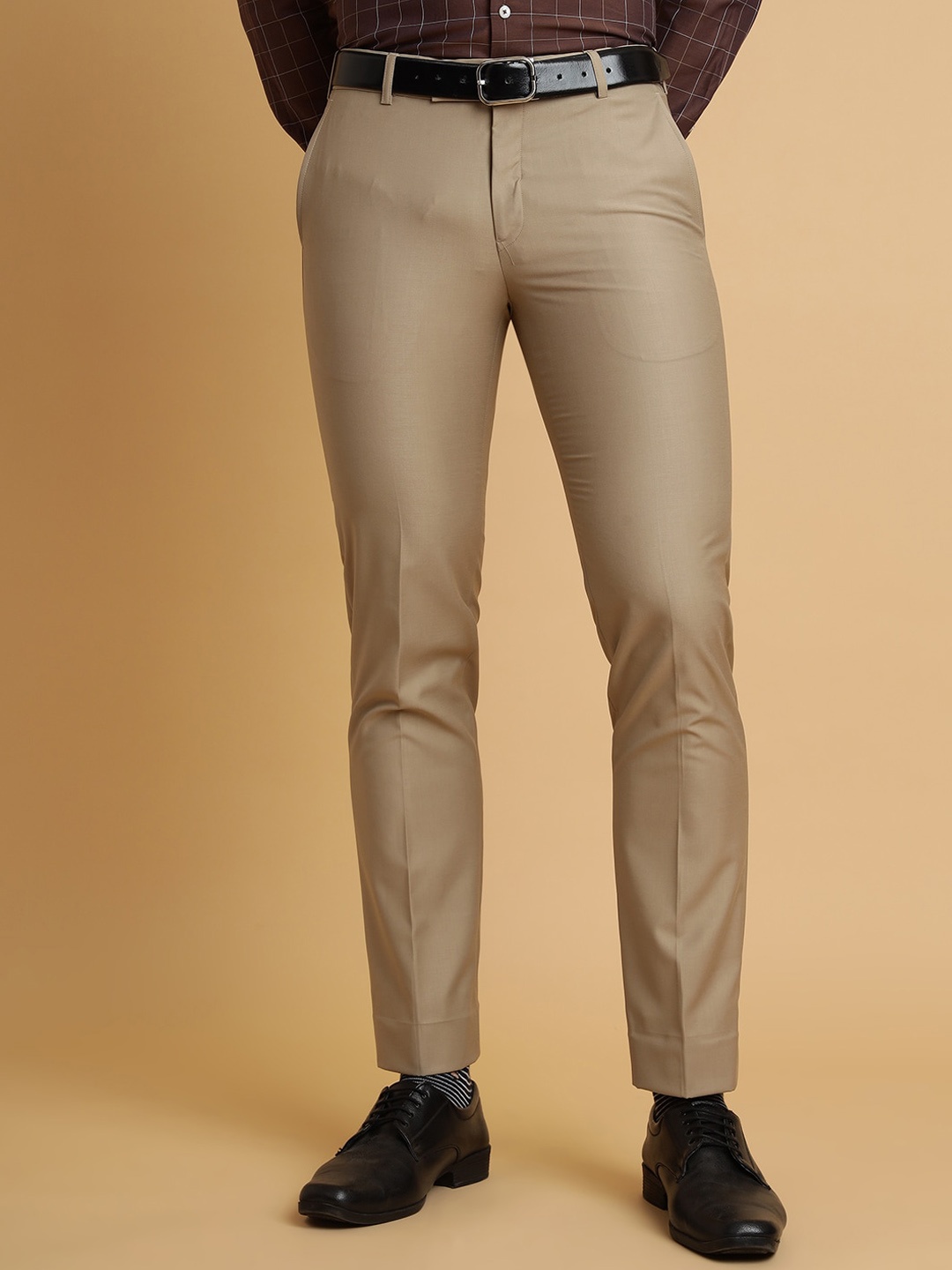 

METAL Men Slim Fit Mid-Rise Formal Trousers, Beige