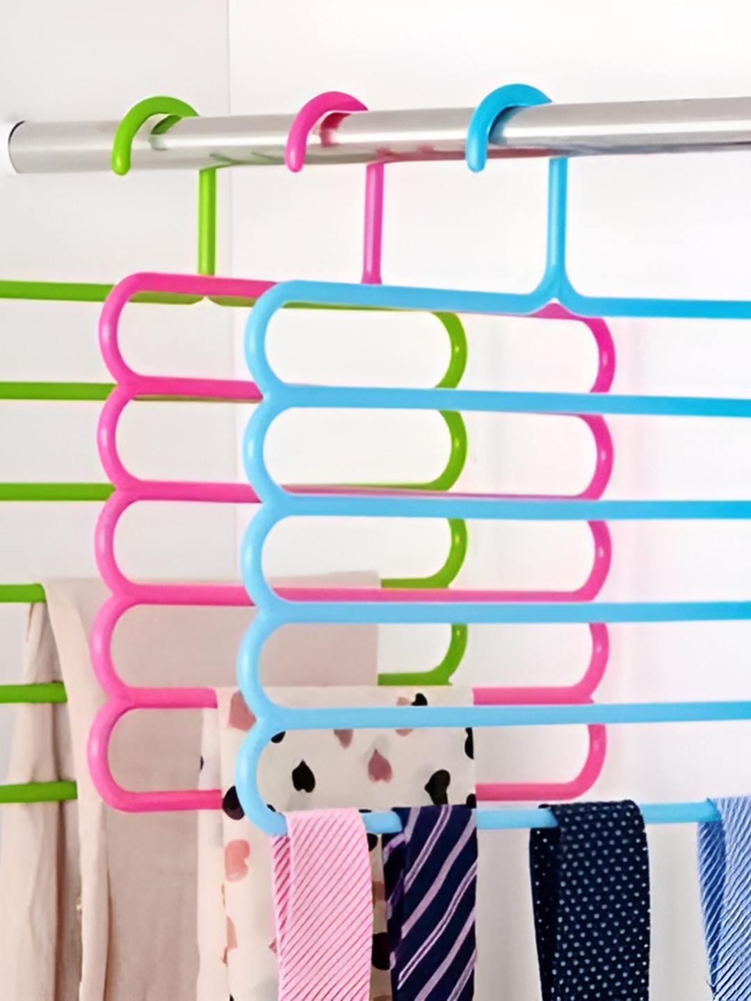 

REVEXO 3-Pcs Pink & Blue Hangers