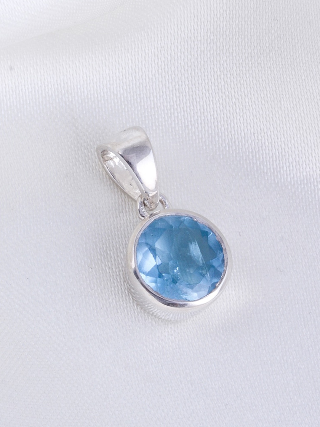 

HIFLYER JEWELS Sterling Silver Pendants with Chains, Blue