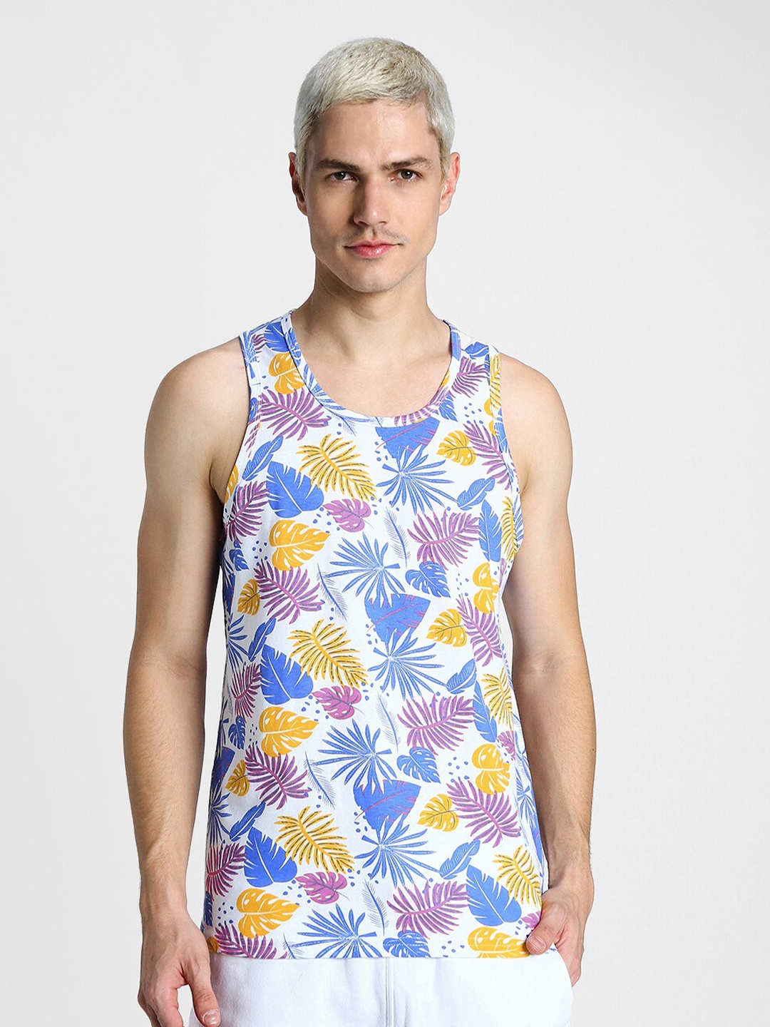 

VEIRDO White & Blue Tropical Printed Sleeveless Pure Cotton T-shirt