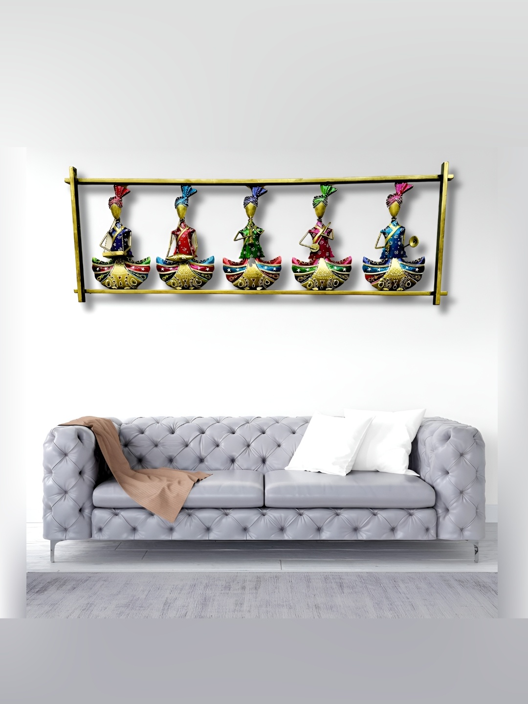 

ANSHIKA INTERNATIONAL Beige & Red 5 Musicians Doll-Design Metal Wall Hanging