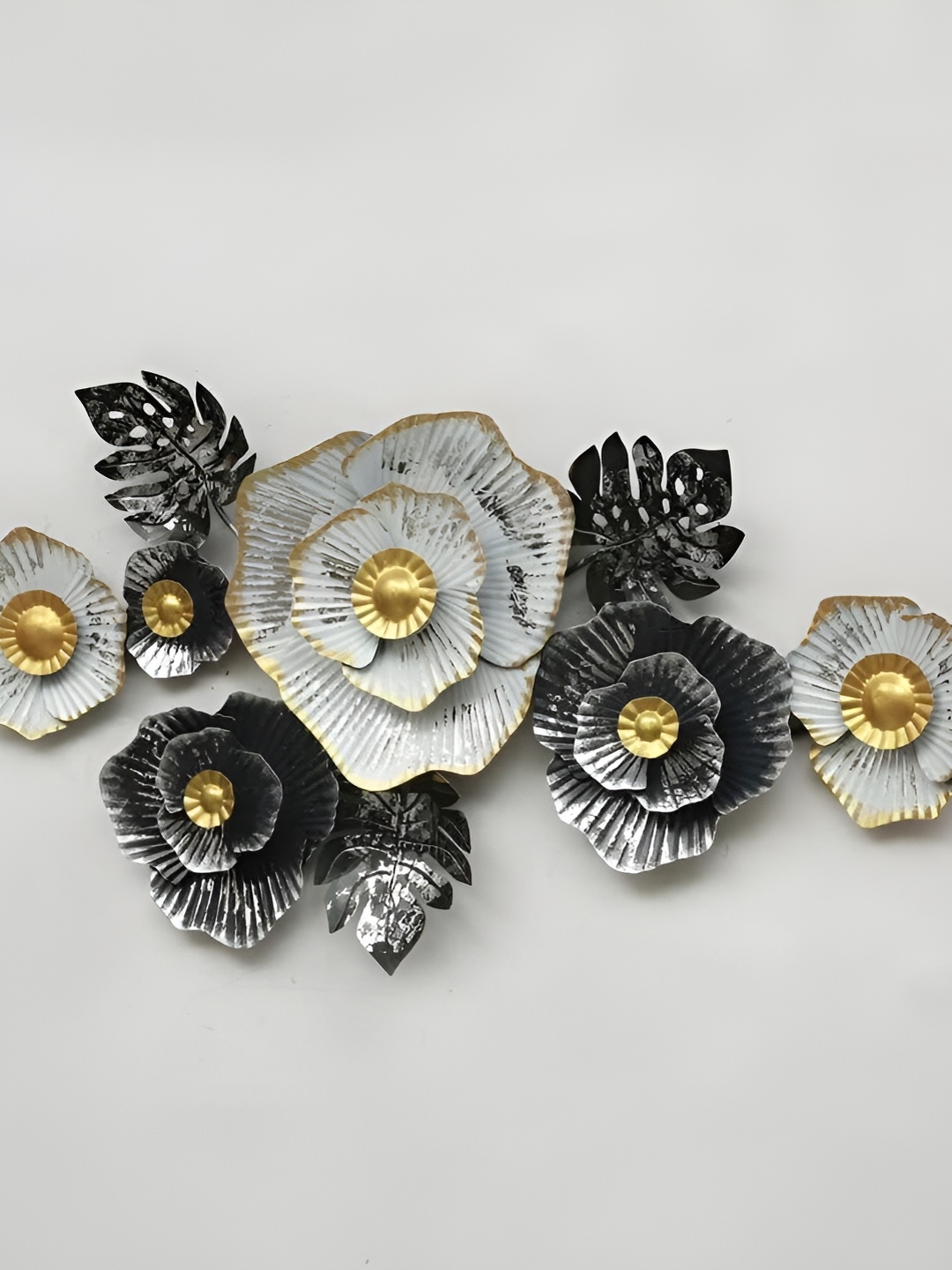 

ANSHIKA INTERNATIONAL Black & Grey Flower Hanging Wall Decor