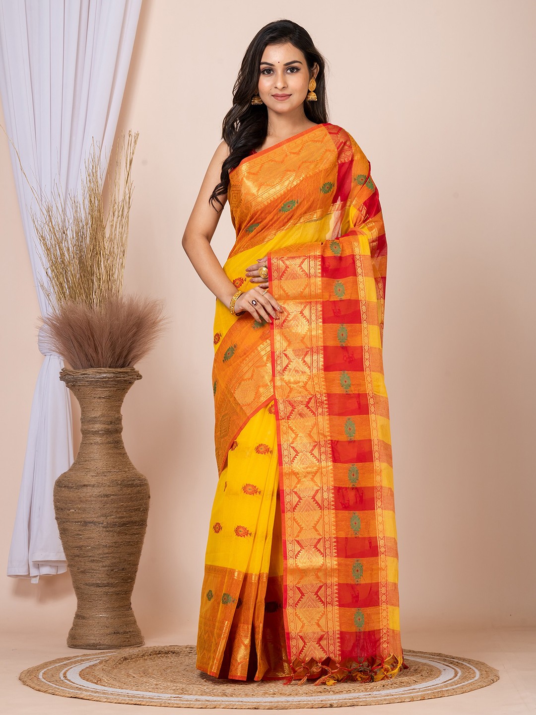 

Laa Calcutta Ethnic Motifs Zari Pure Cotton Taant Saree, Yellow