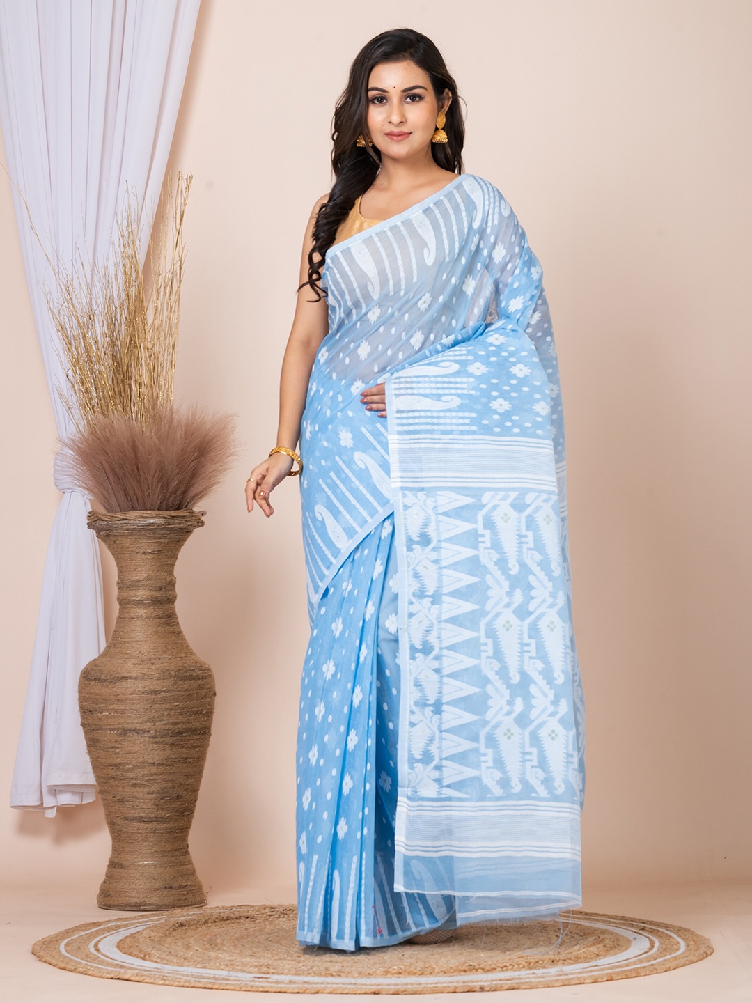 

Laa Calcutta Ethnic Motifs Pure Cotton Jamdani Saree, Blue