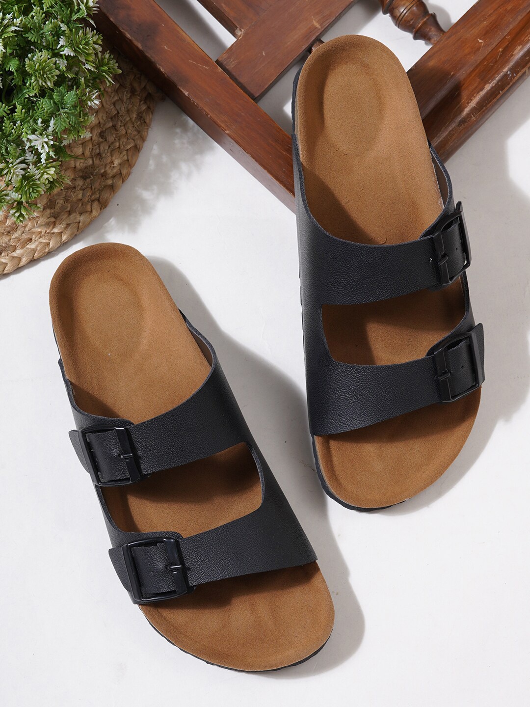 

MOZAFIA Men Comfort Sandals, Black