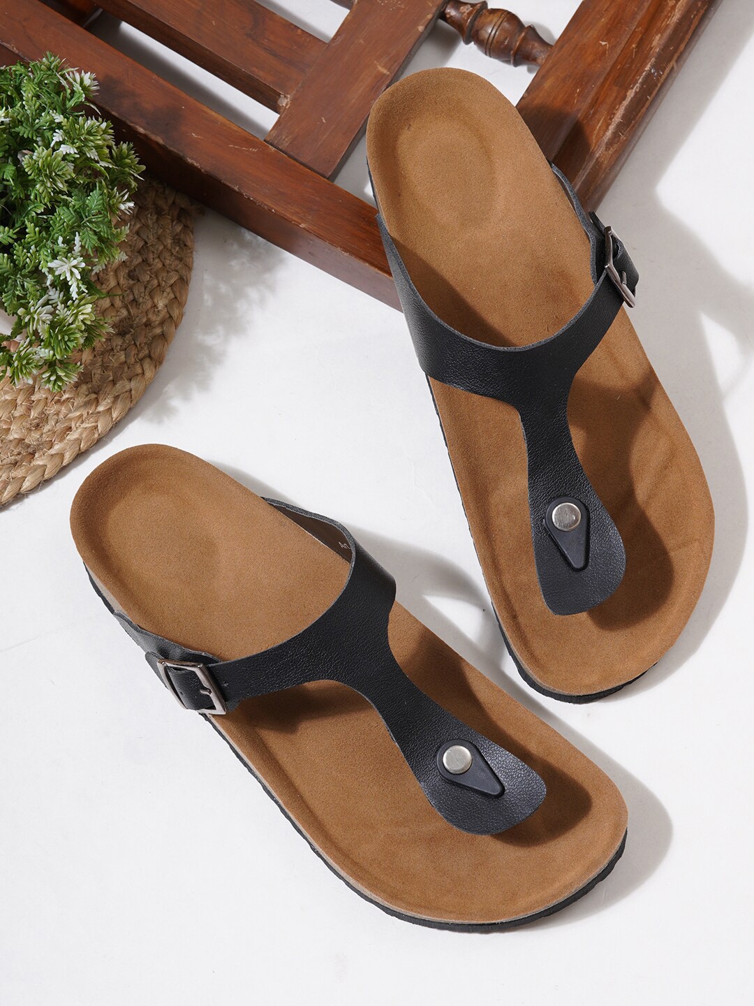 

MOZAFIA Men Comfort Sandals, Black