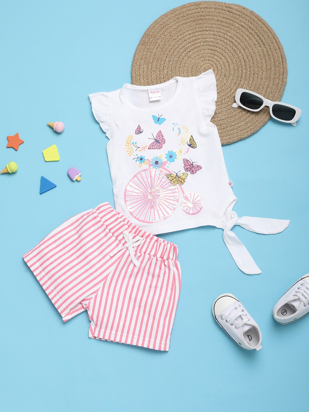 

V-Mart Girls GraphicPrinted Pure Cotton Top with Shorts, White