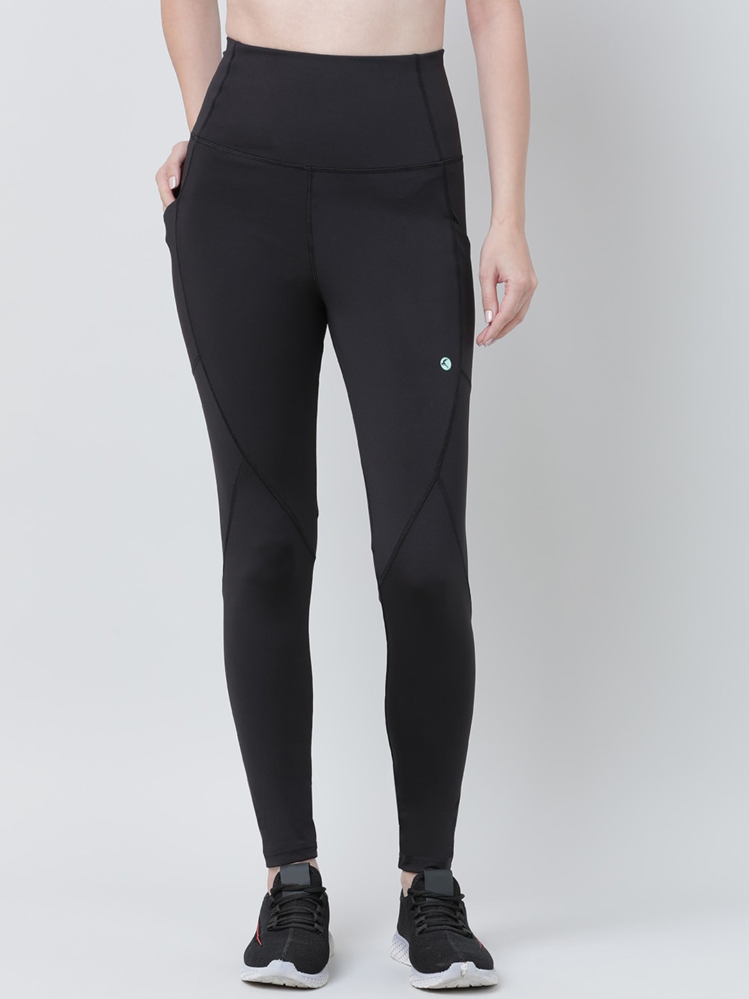 

Lovable Sport Slim-Fit Ankle-Length Sports Tights, Black