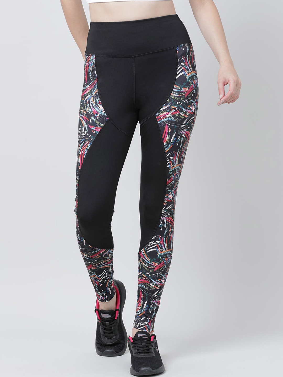 

Lovable Sport Printed Ankle Length Sports Tights, Black
