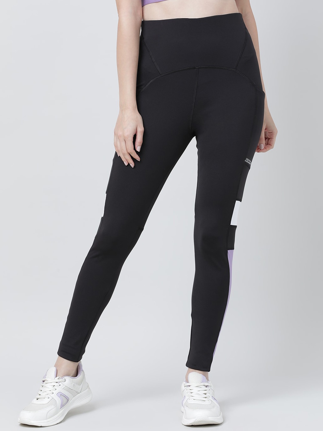 

Lovable Sport Colorblocked Ankle Length Sports Tights, Black