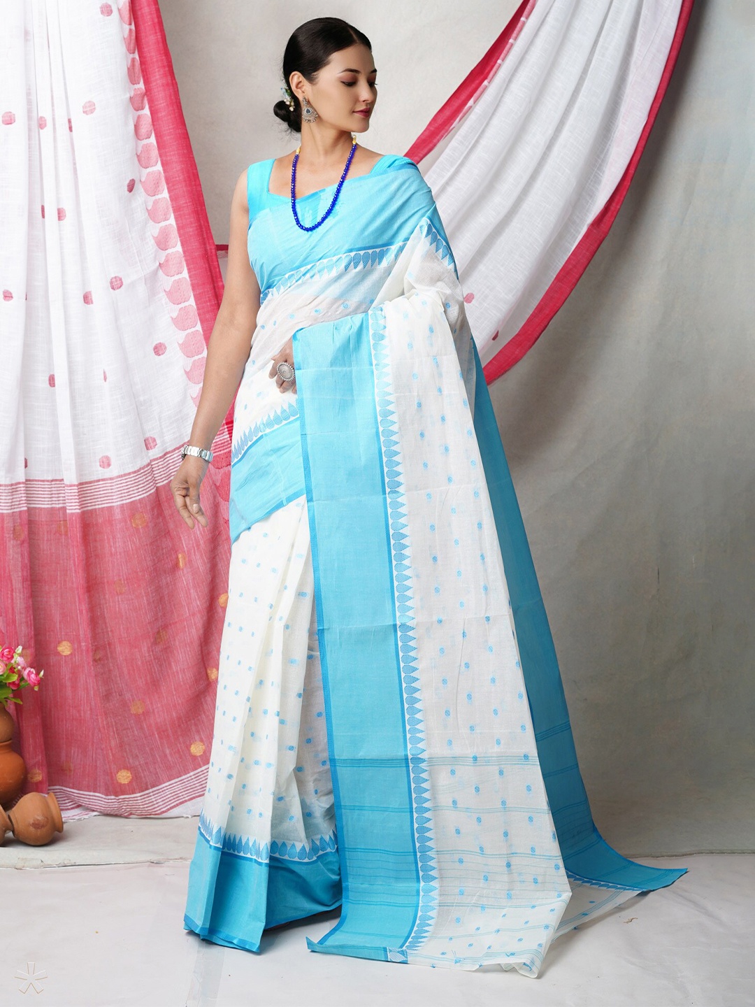 

Unnati Silks Woven Design Pure Cotton Jamdani Saree, Cream