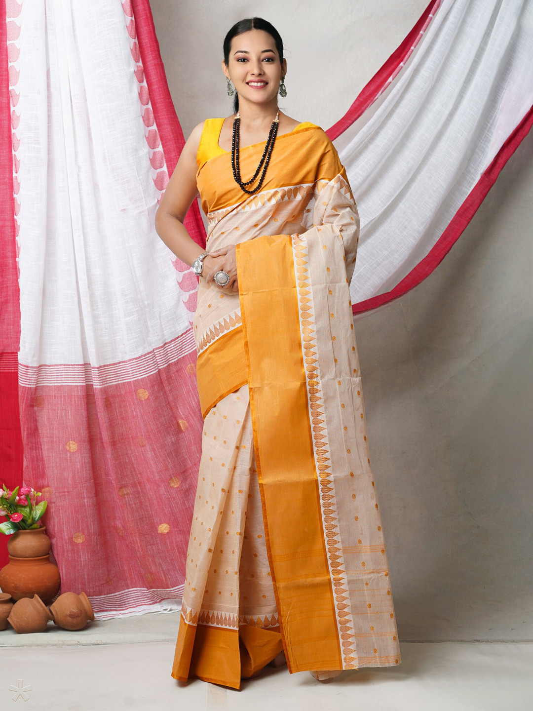 

Unnati Silks Ethnic Motifs Woven Design Handloom Pure Cotton Jamdani Saree, Beige