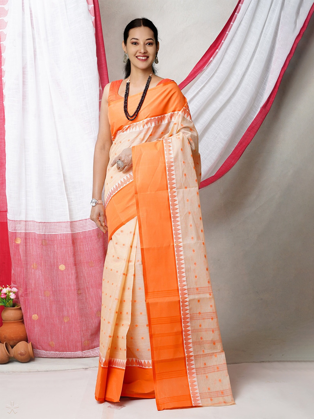 

Unnati Silks Ethnic Motifs Woven Design Handloom Pure Cotton Jamdani Saree, Orange