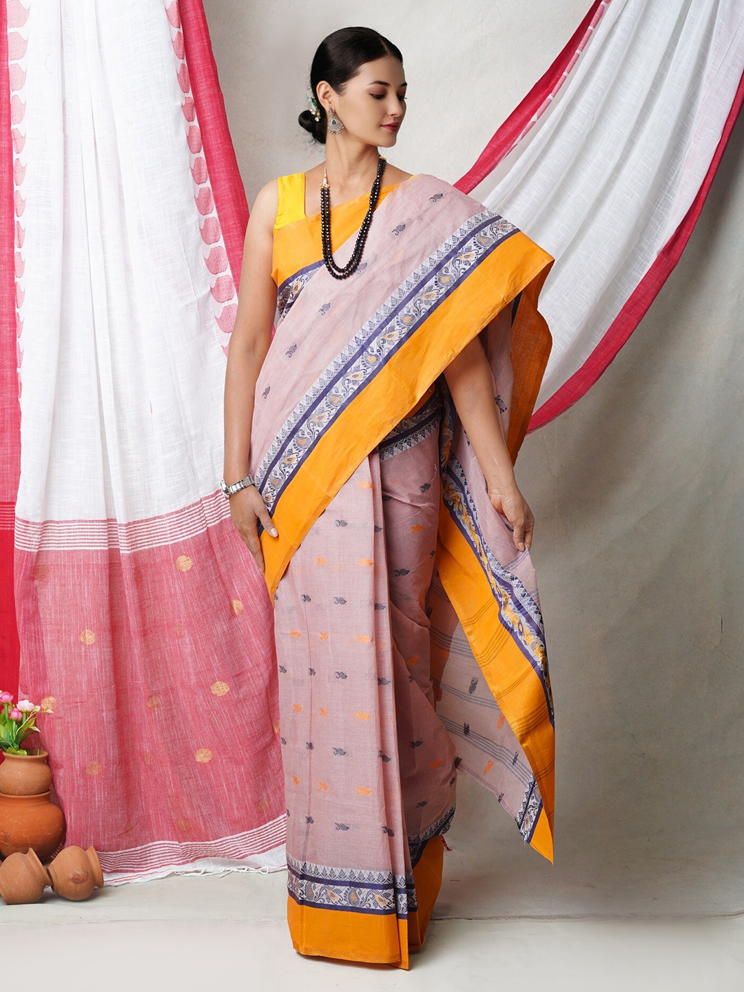 

Unnati Silks Woven Design Pure Cotton Jamdani Saree, Pink
