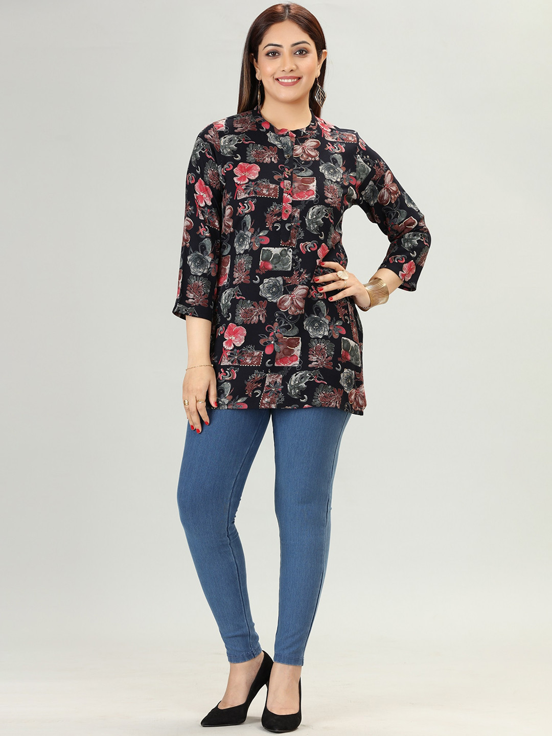 

COTTON CULTURE Floral Printed Mandarin Collar Short A-Line Kurta, Black