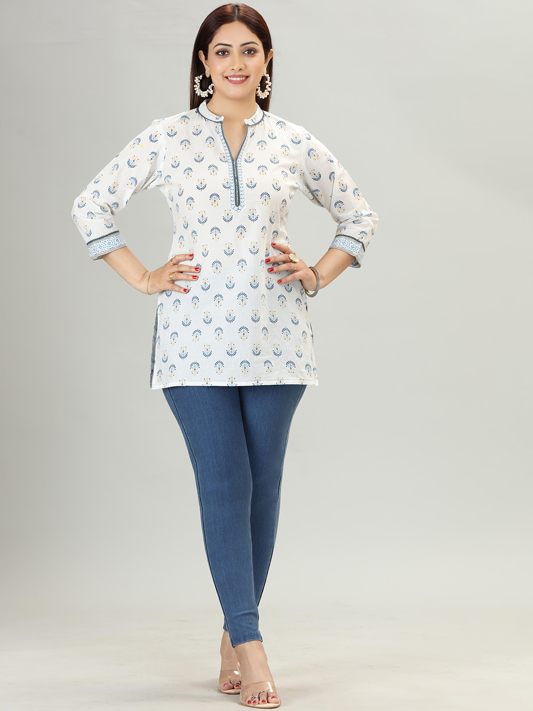 

COTTON CULTURE Floral Printed Mandarin Collar Cotton Straight Kurta, Cream