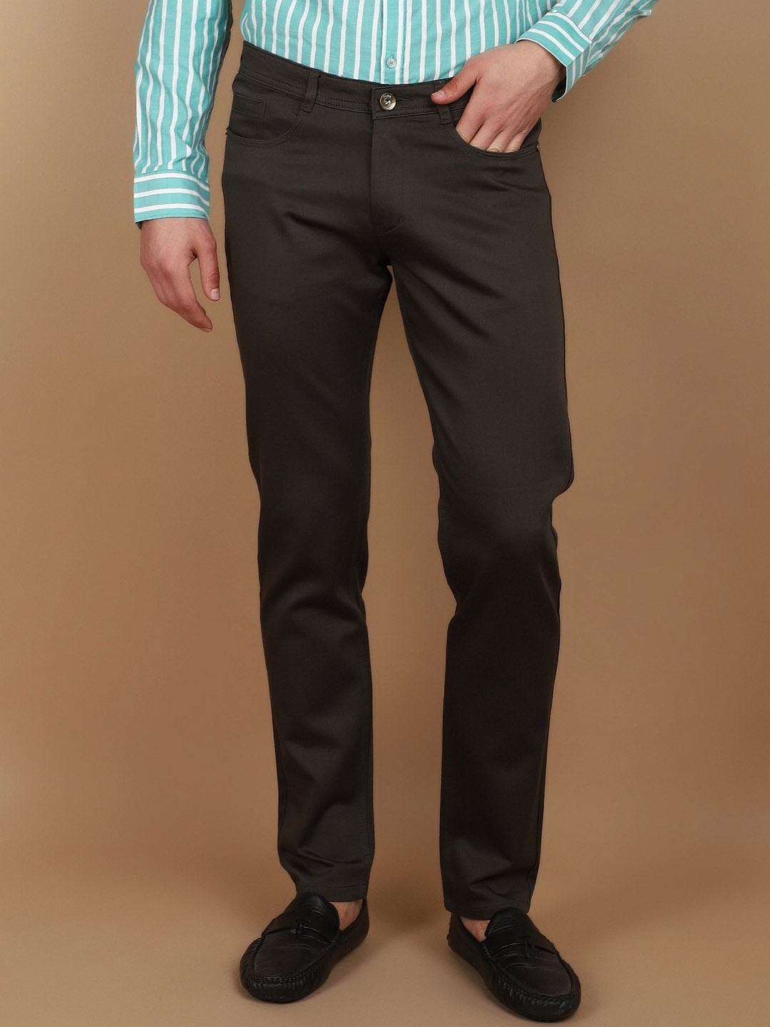 

V-Mart Men Slim Fit Chinos Trouser, Green