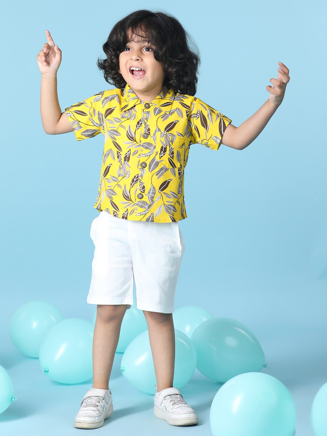 

Cutiekins Boys Printed Shirt With Shorts, Yellow