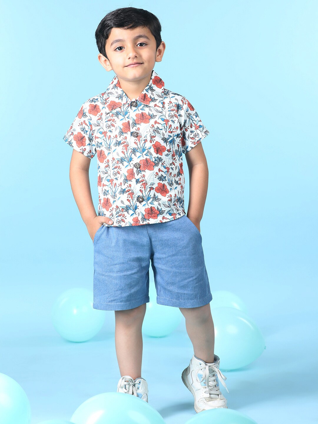 

Cutiekins Boys Printed Shirt With Shorts, Off white
