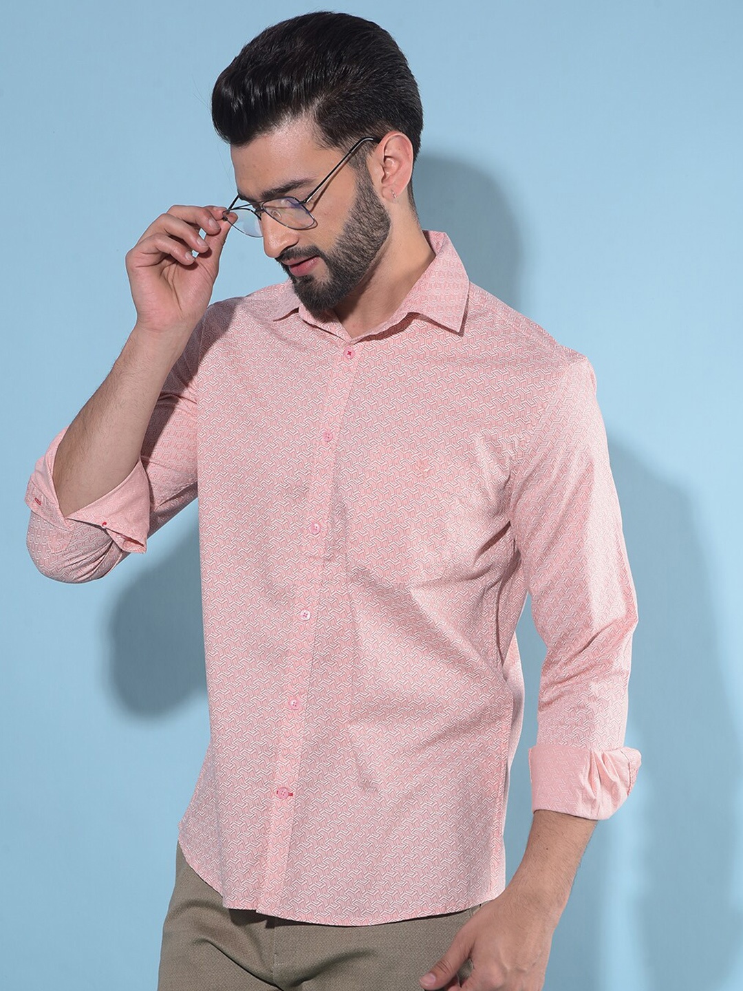 

Crimsoune Club Classic Slim Fit Cotton Opaque Printed Casual Shirt, Peach