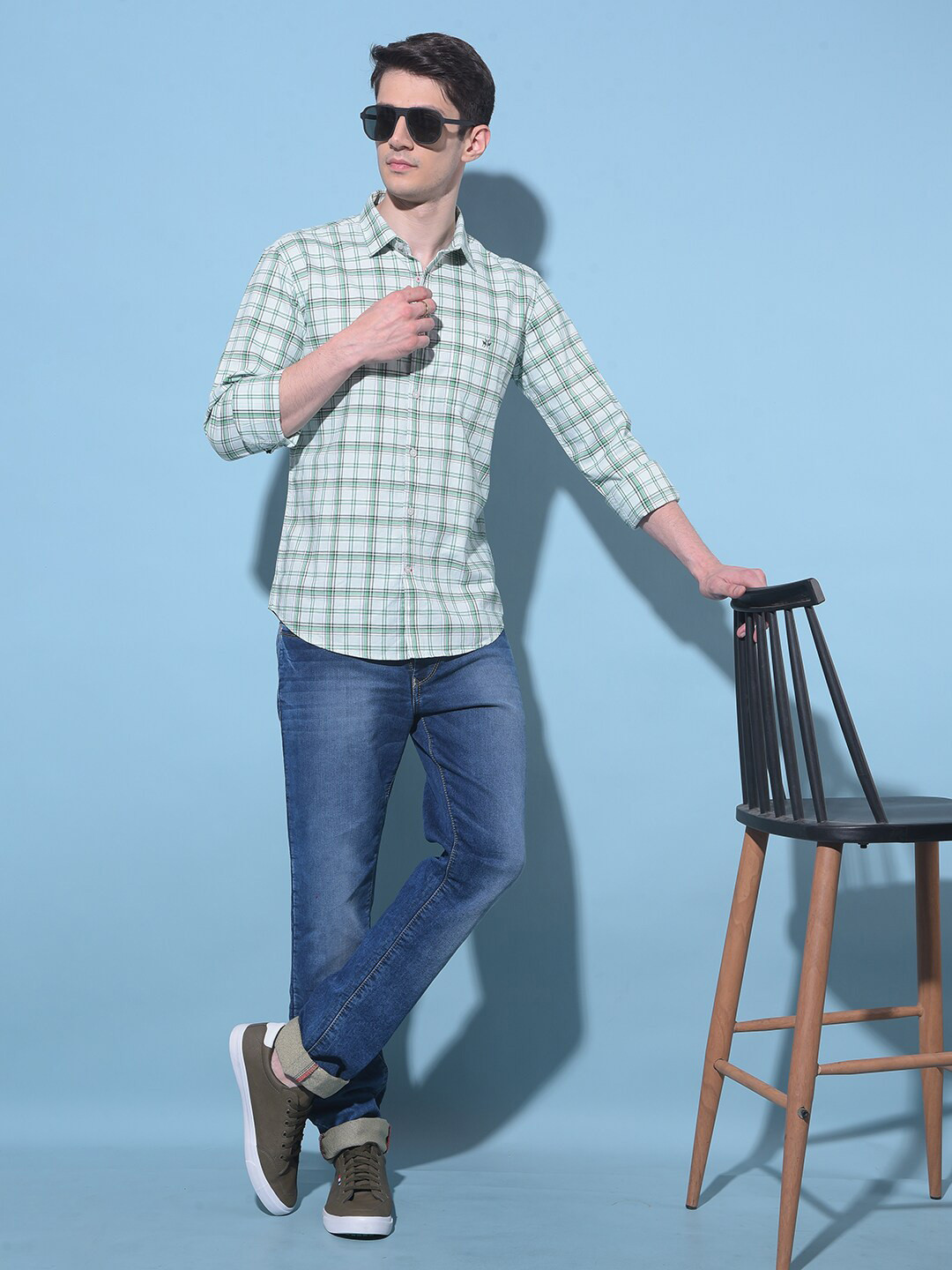 

Crimsoune Club Classic Slim Fit Tartan Checked Spread Collar Long Sleeves Casual Shirt, Green