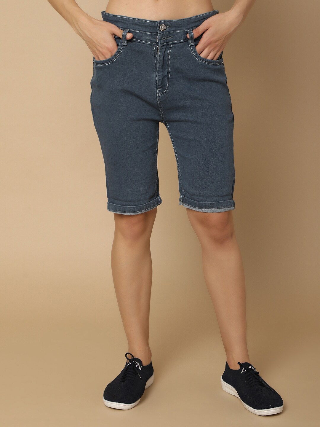 

V-Mart Women Mid-Rise Capris, Grey