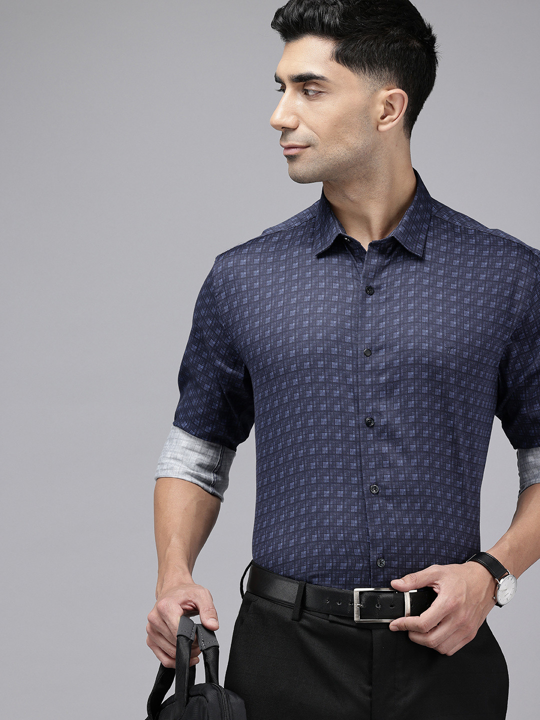 

V Dot Slim Fit Opaque Printed Formal Shirt, Navy blue
