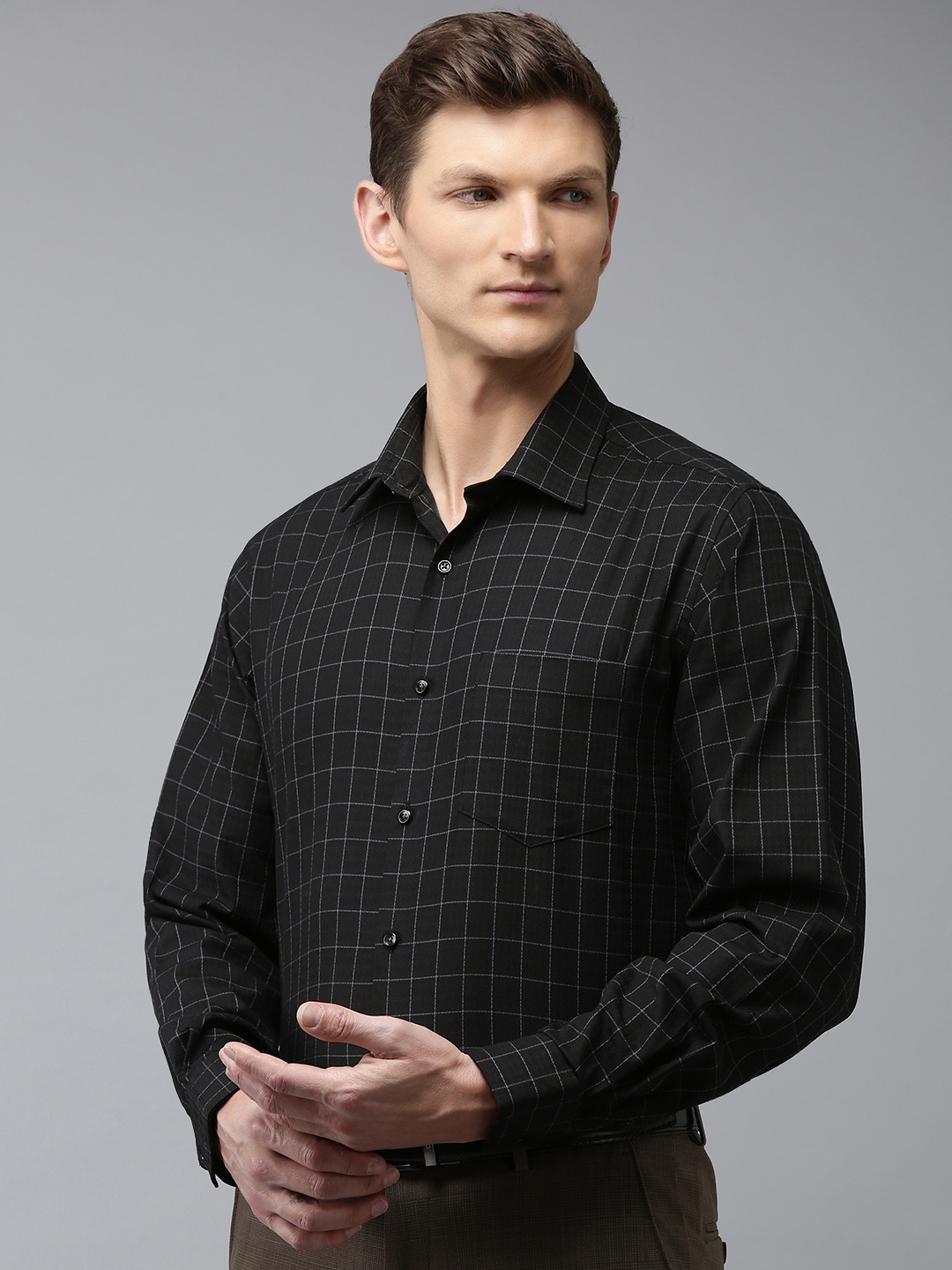 

Van Heusen Custom Fit Checked Pure Cotton Formal Shirt, Black