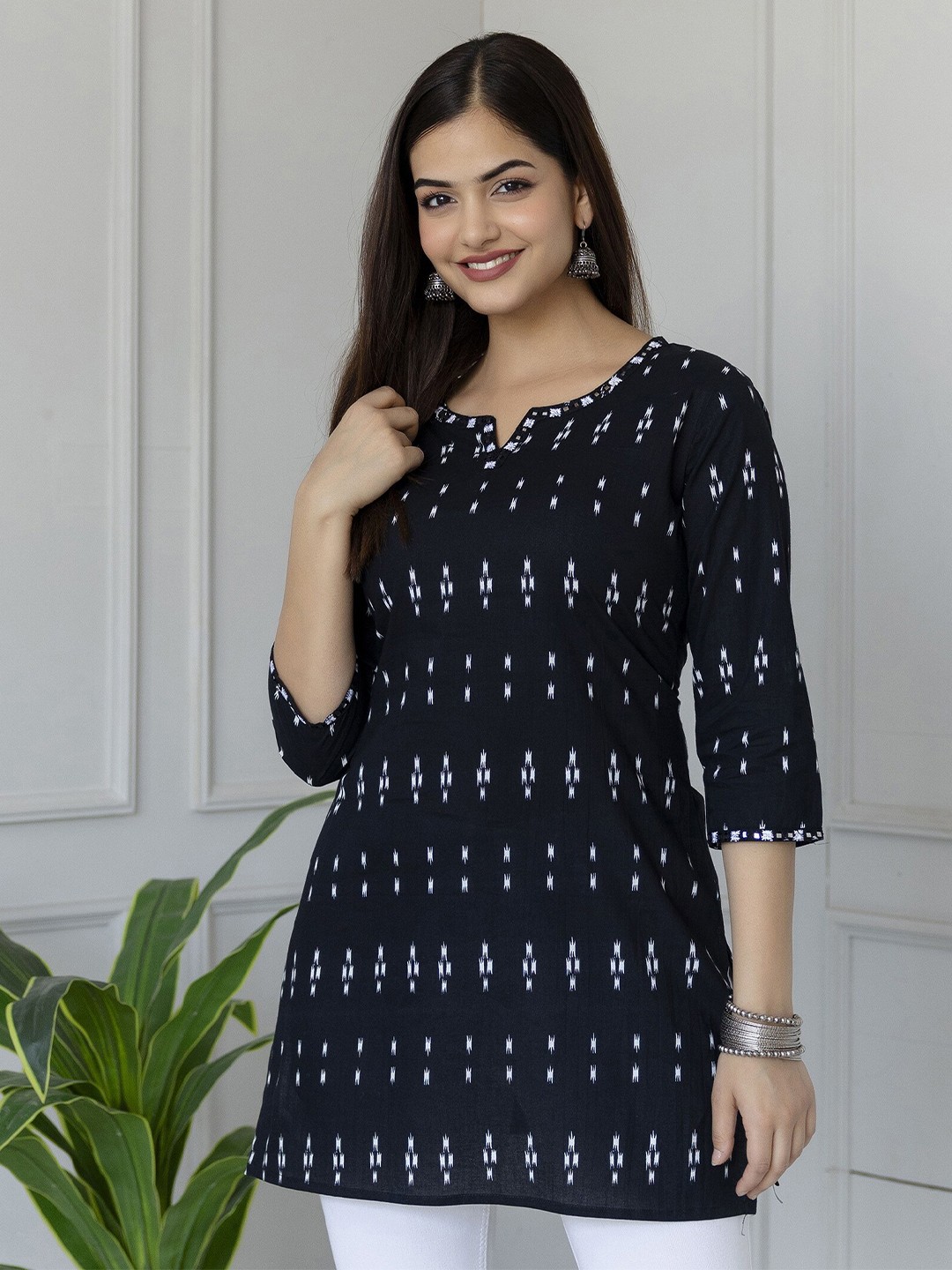 

Nayo Ethnic Motifs Printed Cotton Tunic, Black