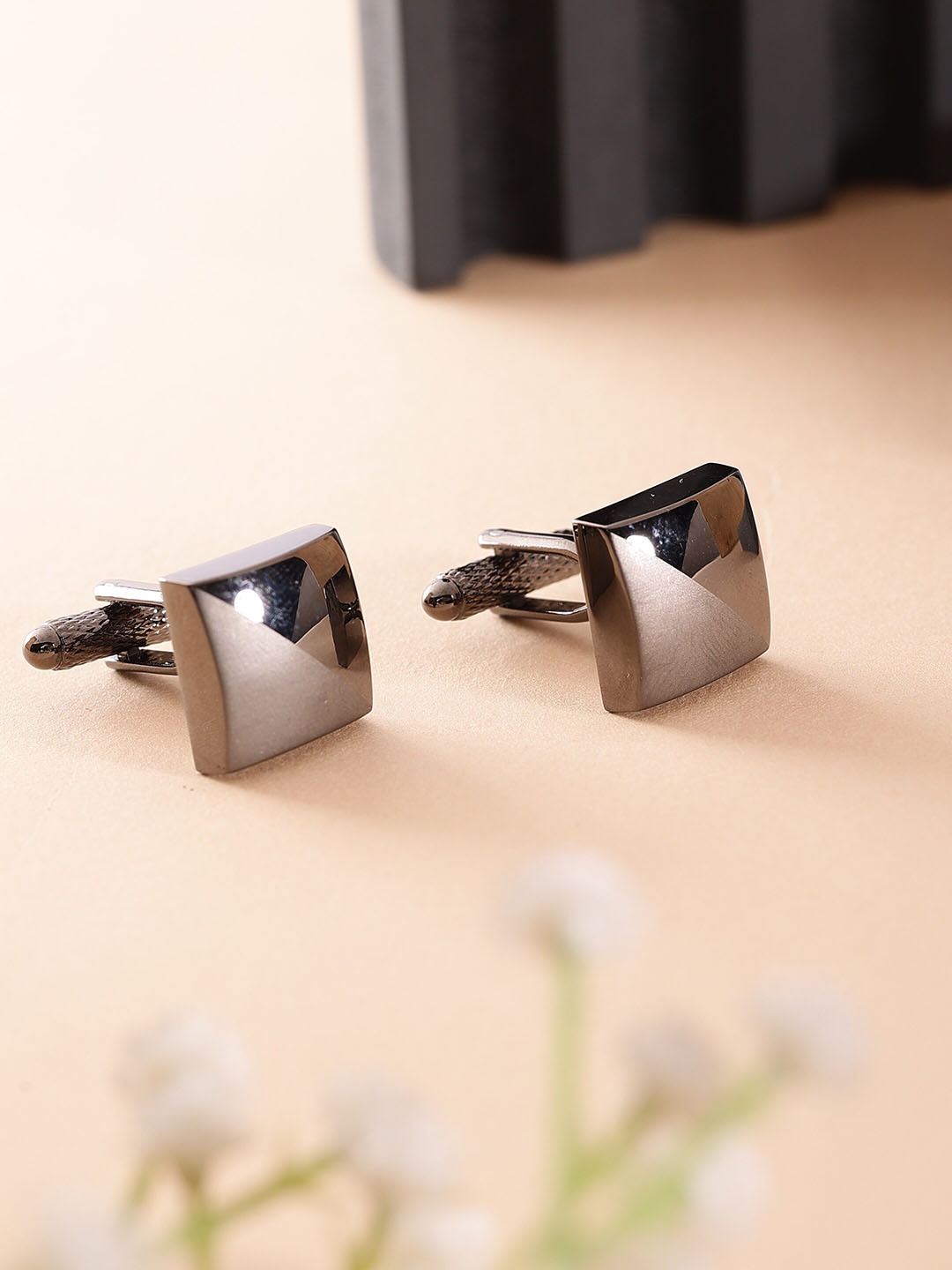 

Alvaro Castagnino Metal Square Cufflink, Silver