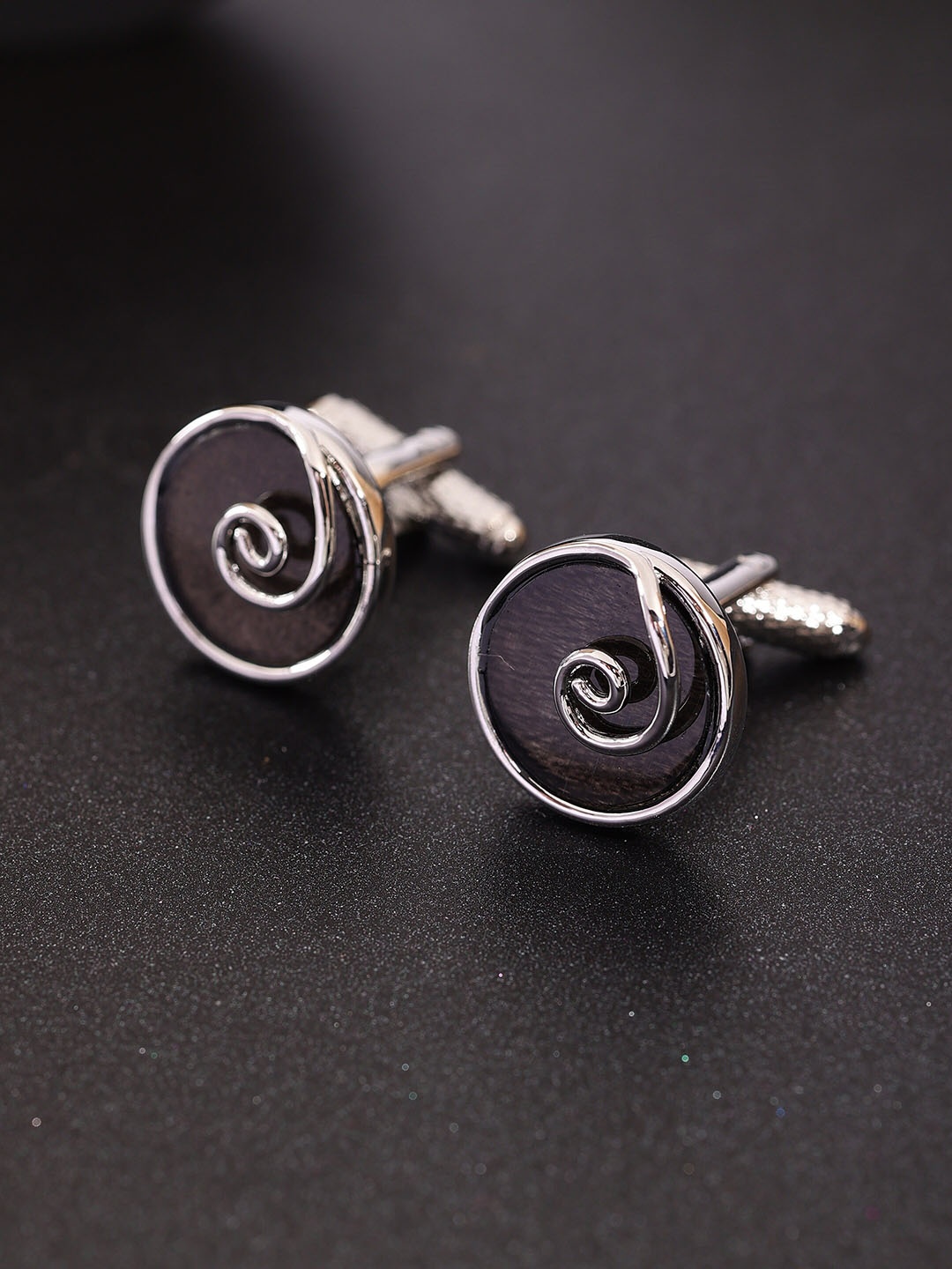 

Alvaro Castagnino Textured Cufflink, Black