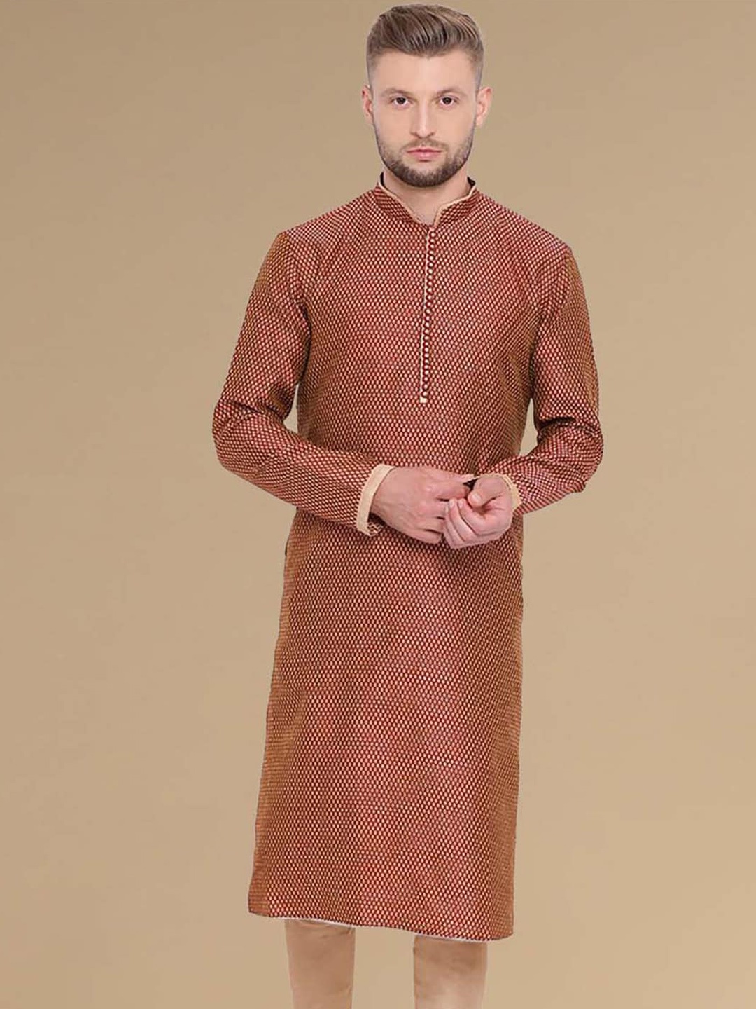 

Sanwara Mandarin Collar Woven Design Thread Work Jacquard Straight Kurta, Red